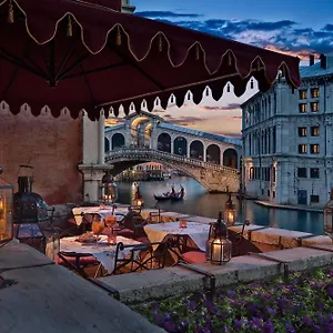 Otel Al Ponte Antico