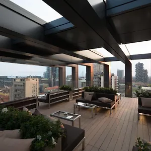 https://lagare-hotel-milano-centrale-mgallery-by-sofitel.it-lombardy.com