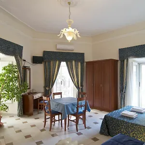 https://rome-sweet-rome.it-romehotels.com