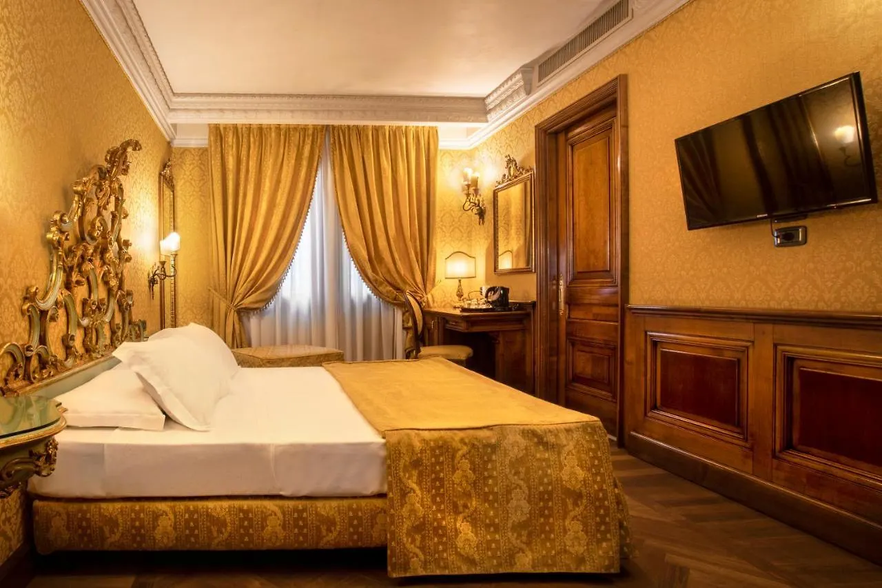 Palazzina Veneziana Hotel 2*, Venice