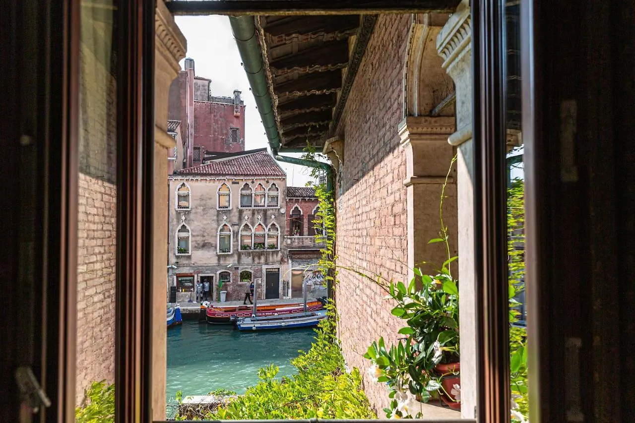 Palazzina Veneziana Hotel 2*, Venice