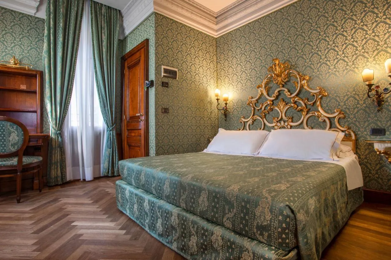 Palazzina Veneziana Hotel 2*, Venice Italy