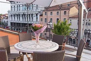Palazzina Veneziana Hotel 2*, Venice Italy