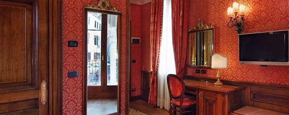 Palazzina Veneziana Hotel 2*, Venice Italy